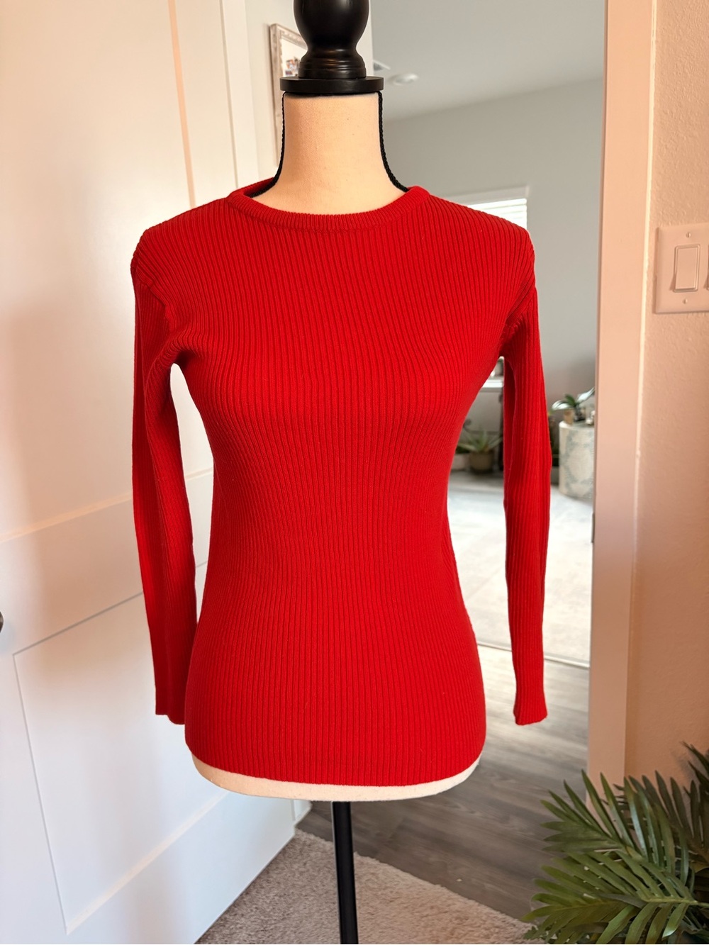 Classic Ribbed Long Sleeve Sweater - Red